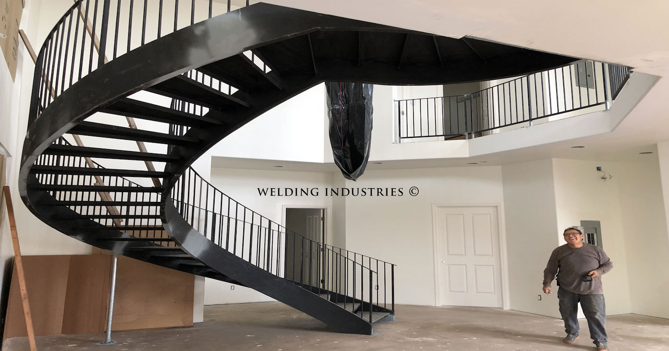 Curve stairs